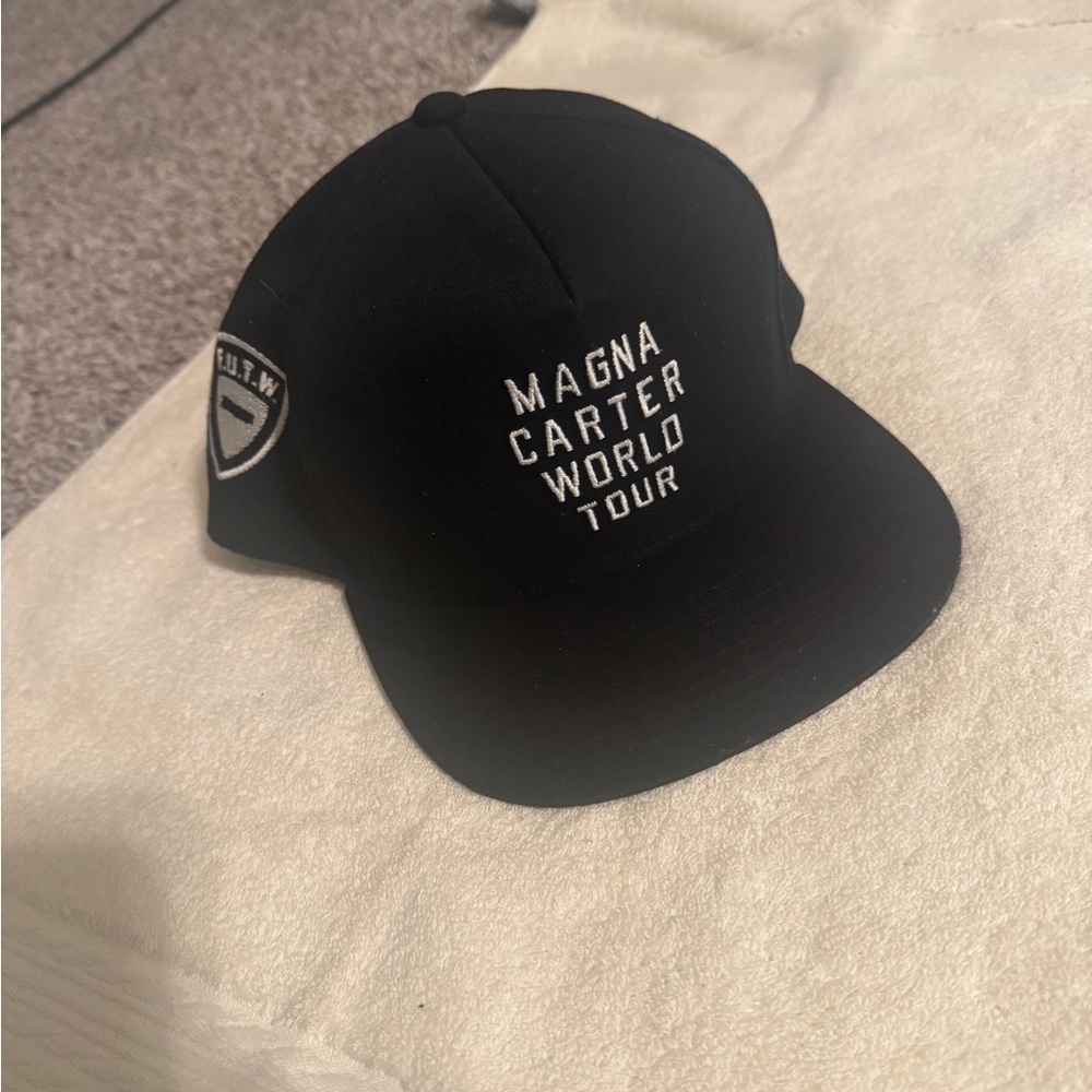 Magna Carter World Tour Black Cap